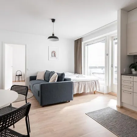 Modern 1br With Balcony Next To Railway Station - Hosted By 2ndhomes * Tampere