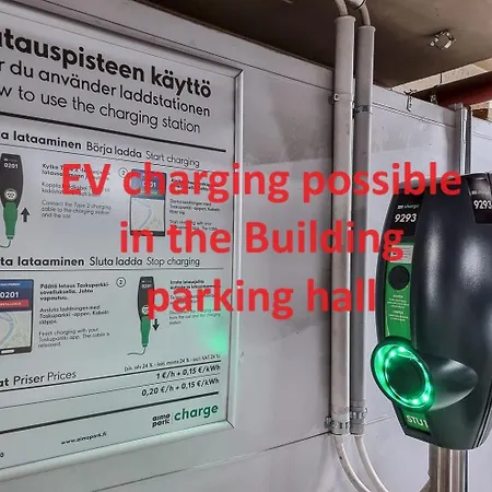 アパート Modern 1br With Balcony Next To Railway Station タンペレ